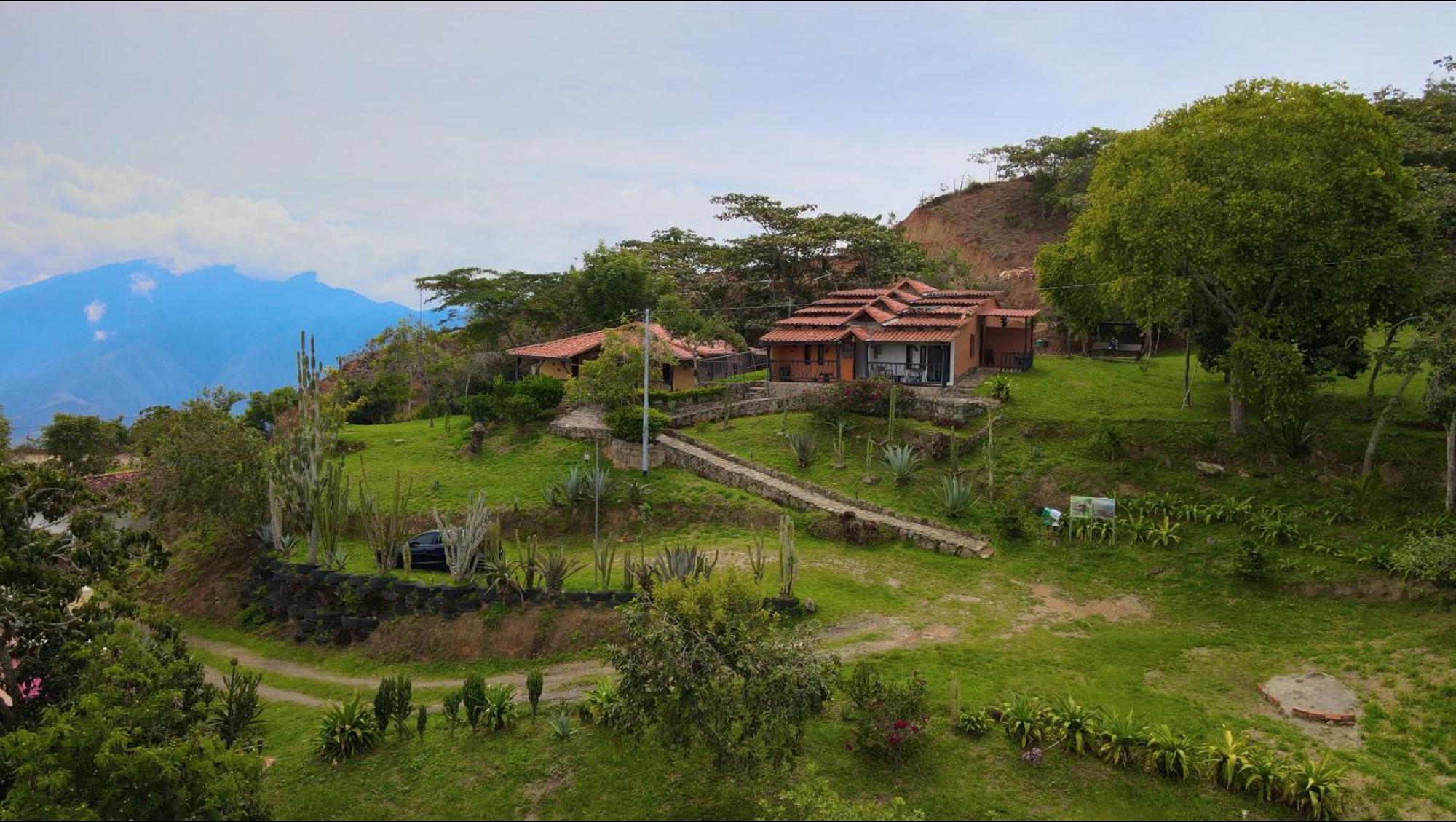 Cabanas Canon Del Chicamocha Aratoca Exteriör bild